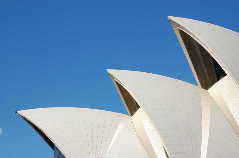 Sydney-Opera-House-Sails-Against-Blue-Sky-458111135_3008x2000