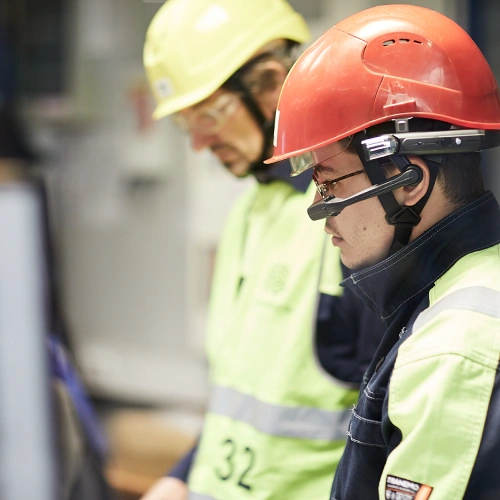 connected worker manufacturing